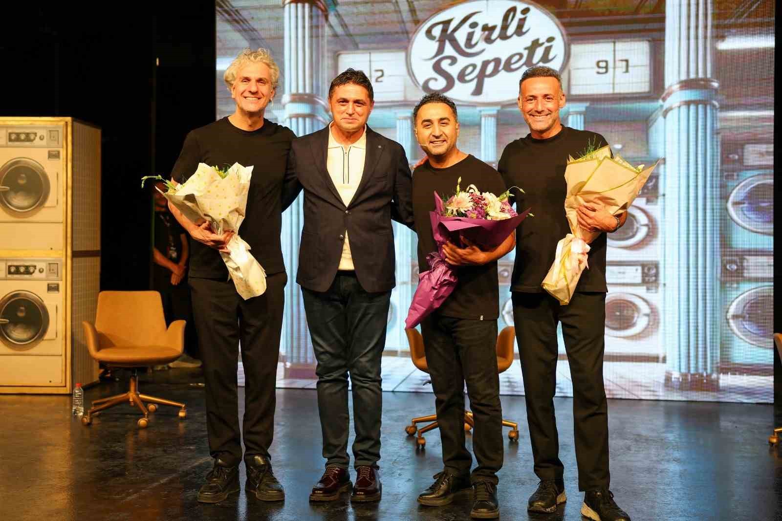 aliaga-sanat-gunleri-agustos-ayina-sanat-ve-cosku-katti