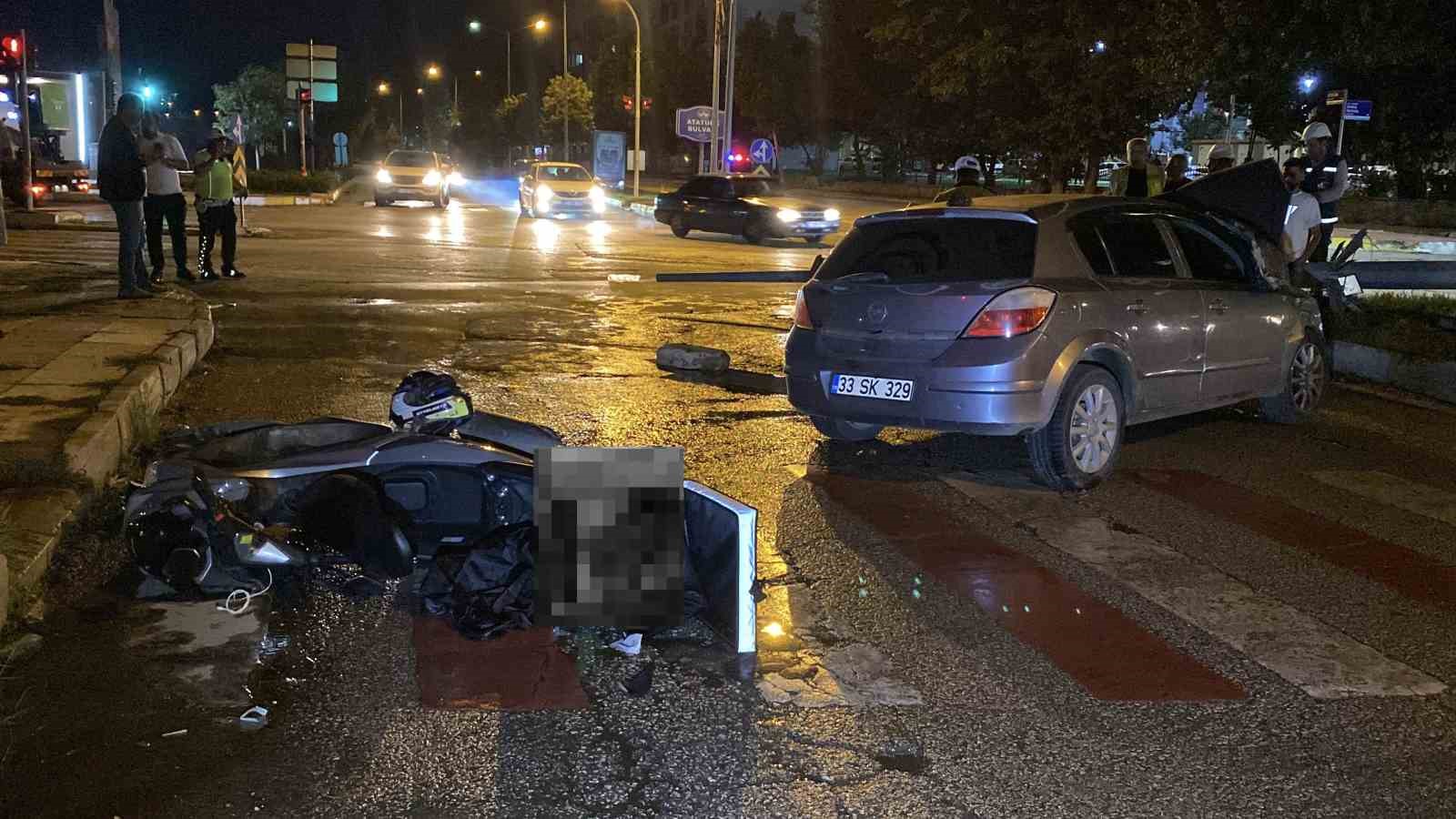 motosikletle-carpisan-otomobil-diregi-yikti-5-yarali