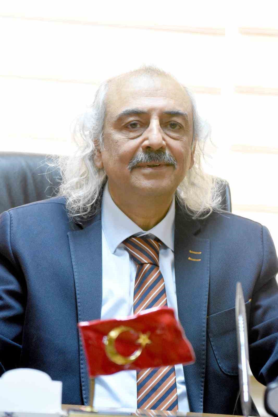 erzurum-tarih-dernegi-baskani-ozden-sultan-alparslan-ve-kahraman-ecdadimizi-rahmet-minnet-ve-sukranla-aniyoruz