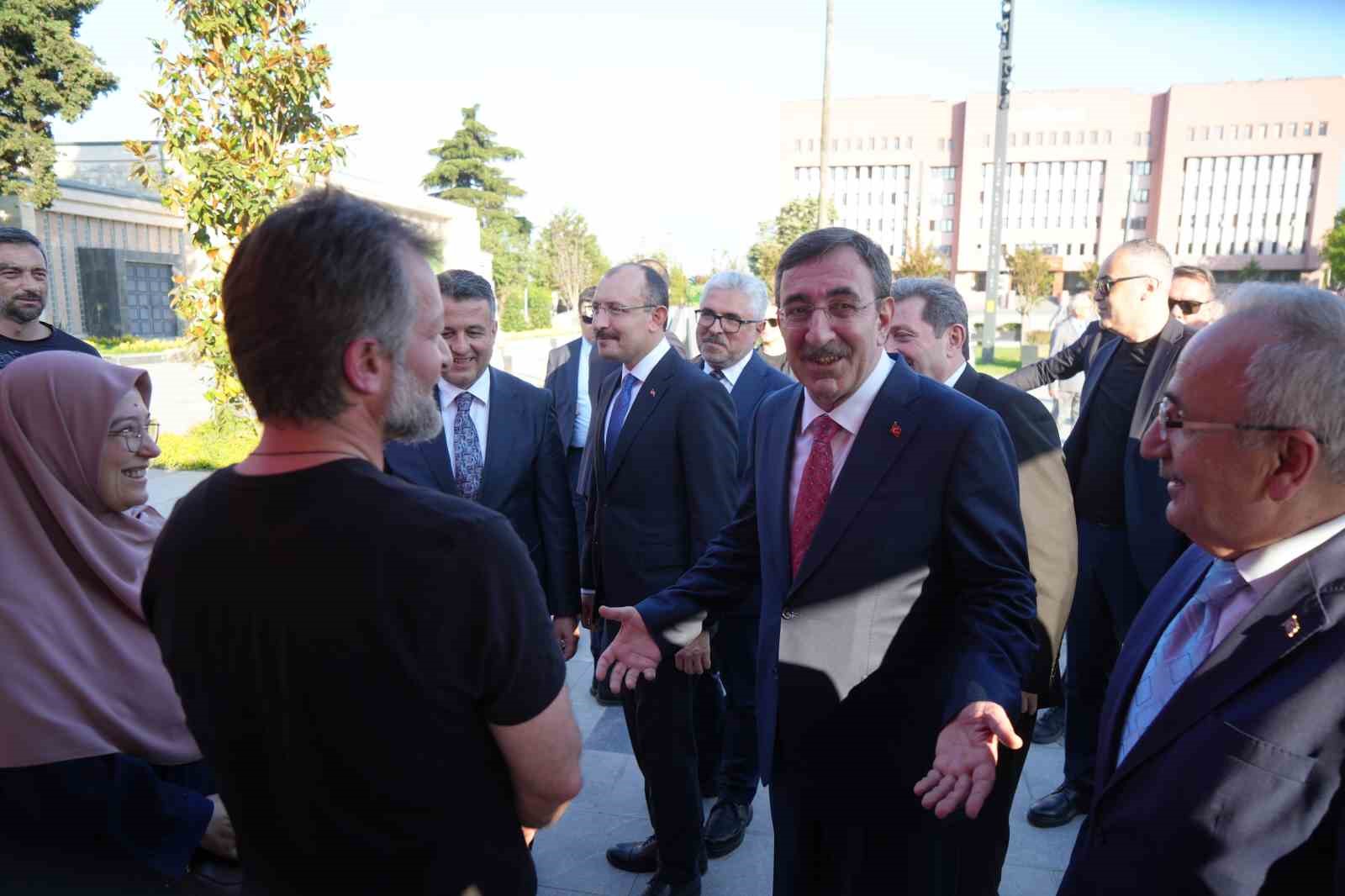 cumhurbaskani-yardimcisi-cevdet-yilmaz-samsun-da
