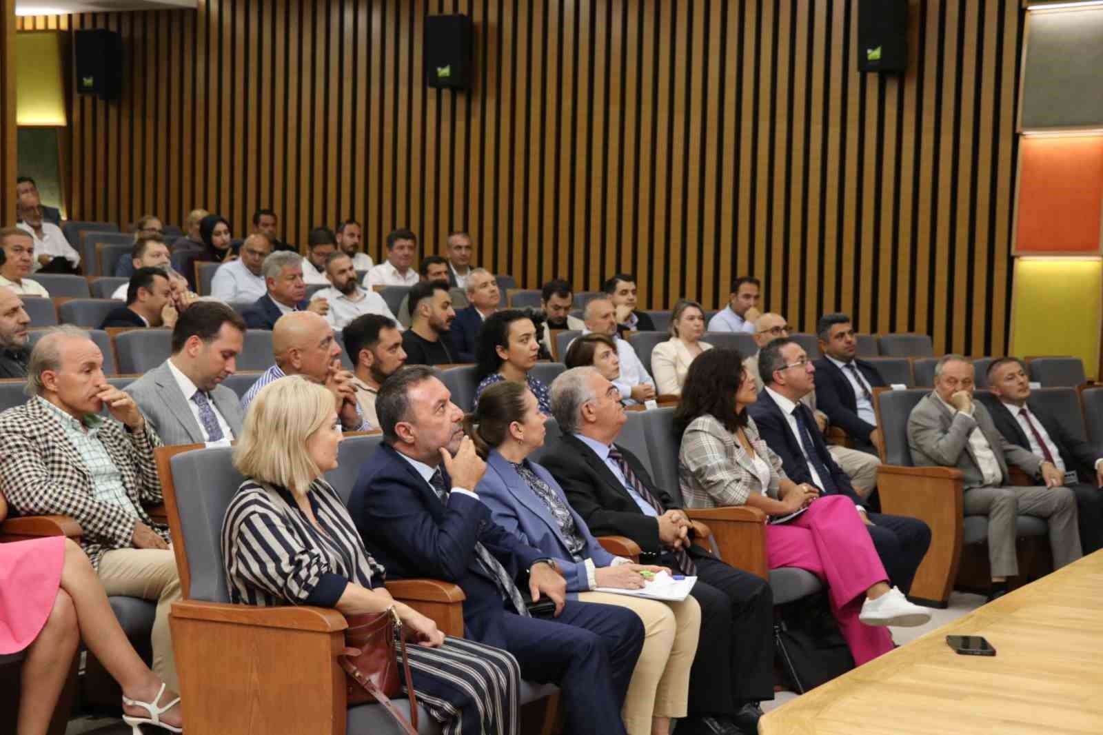 sanayi-ve-teknoloji-gundemi-yalova-osb-de-degerlendirildi