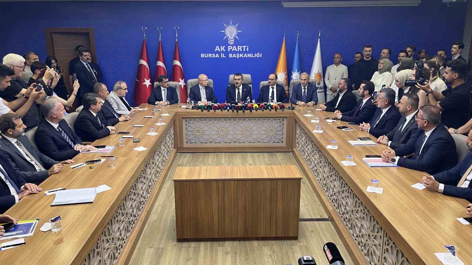 bakan-tekin-2002-yilindan-bugune-bursa-da-ogretmen-ve-derslik-sayisi-2-5-kat-artti