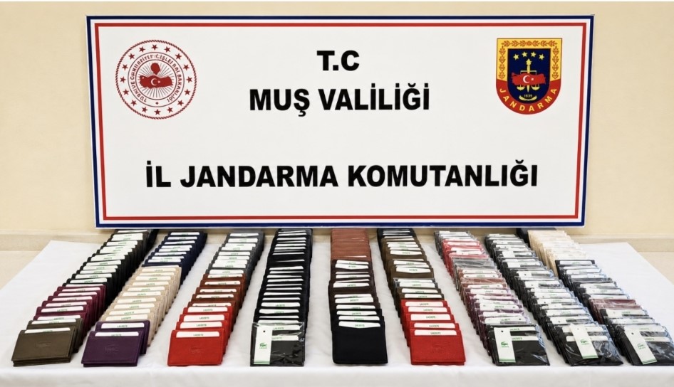 mus-ta-825-bin-tl-degerinde-sahte-marka-urun-ele-gecirildi