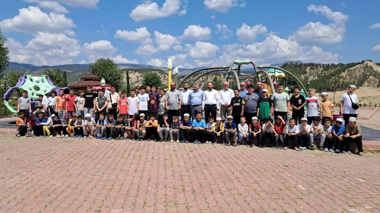sinop-ta-yaz-kur-an-kurslarinda-kapanis-heyecani