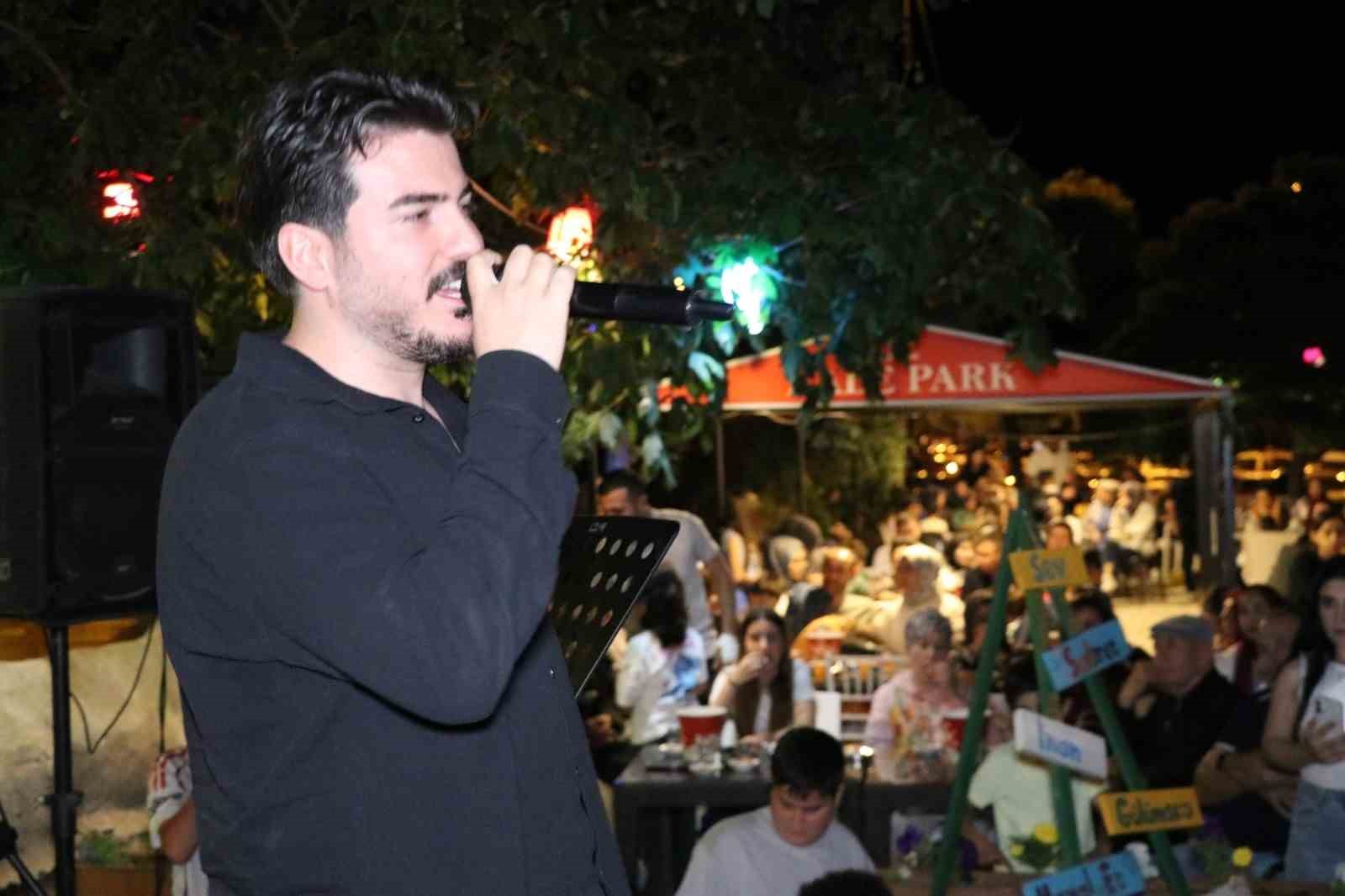 oltu-da-turku-dolu-gece-ceyhun-can-konseri-buyuk-ilgi-gordu