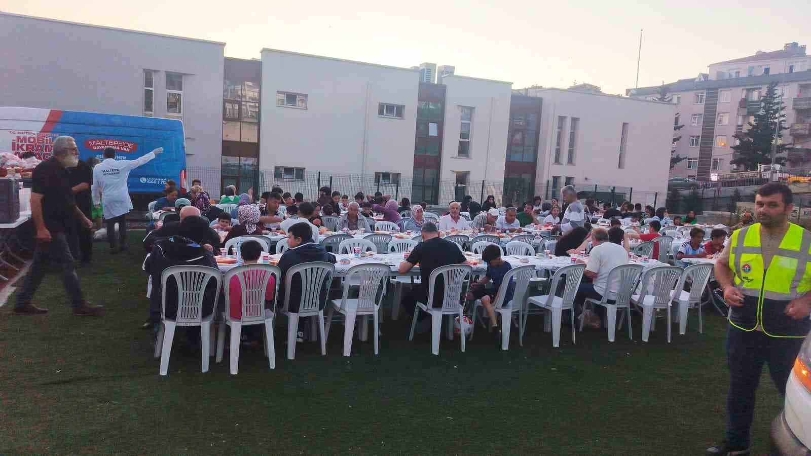 maltepe-de-muharrem-ayinda-iftar-programlari-devam-ediyor