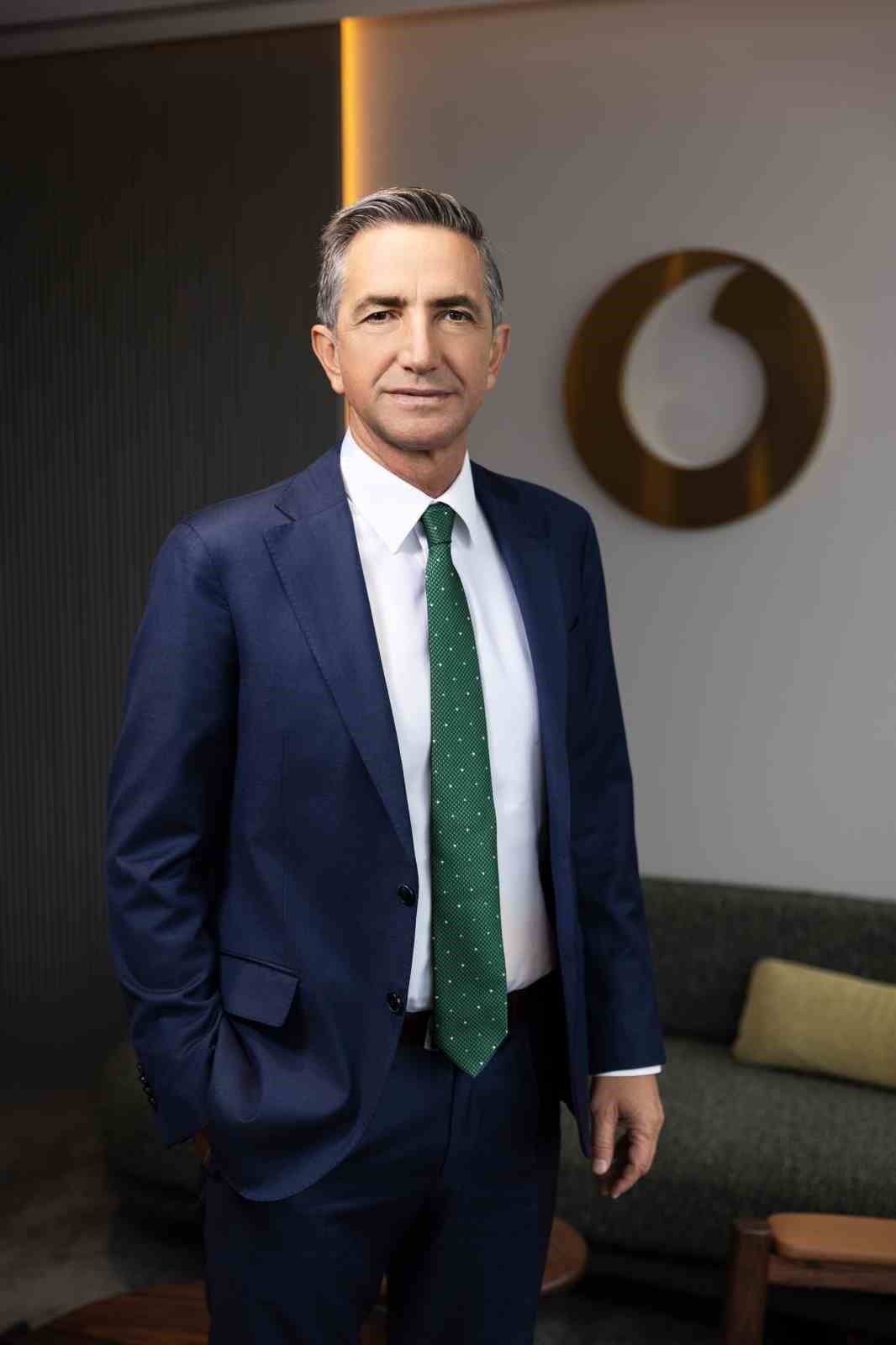 vodafone-turkiye-ceo-su-engin-aksoy-bu-gurur-hepimizin