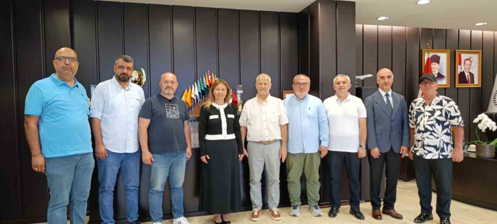 rektor-aydin-medya-universitenin-toplumla-bulusmasinda-onemli