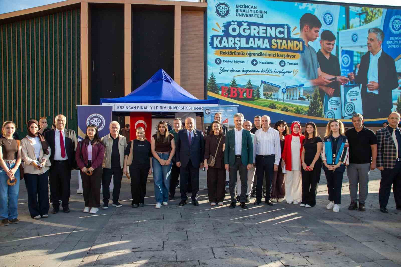 ebyu-den-ogrencilere-sicak-karsilama