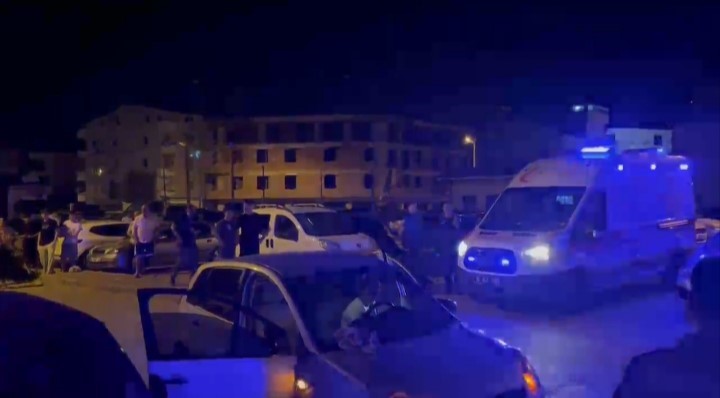 bursa-da-cikan-kavgada-bicaklar-cekildi-1-yarali