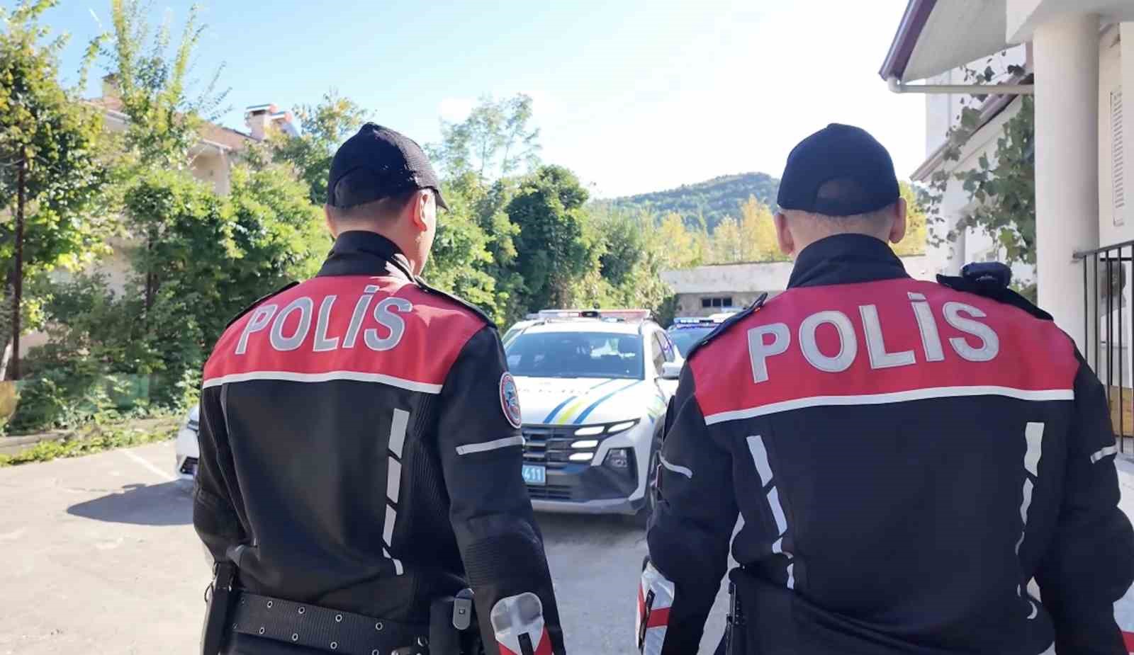 cide-de-690-sahsin-kimlik-sorgulamasi-yapildi