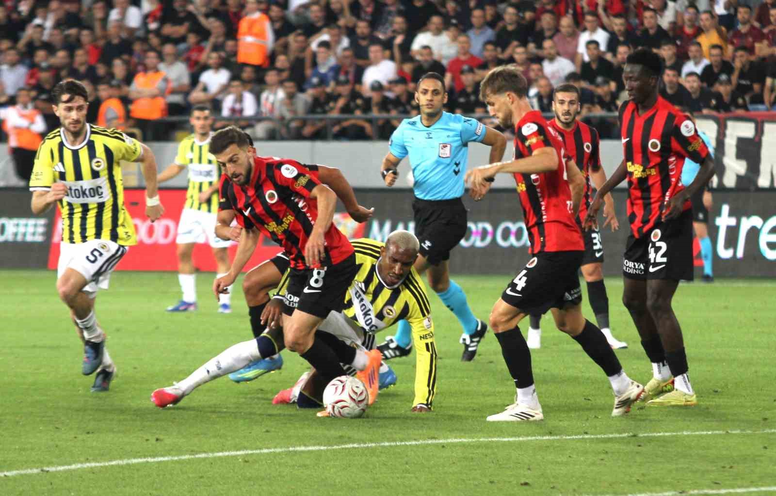 trendyol-super-lig-genclerbirligi-1-fenerbahce-1-ilk-yari