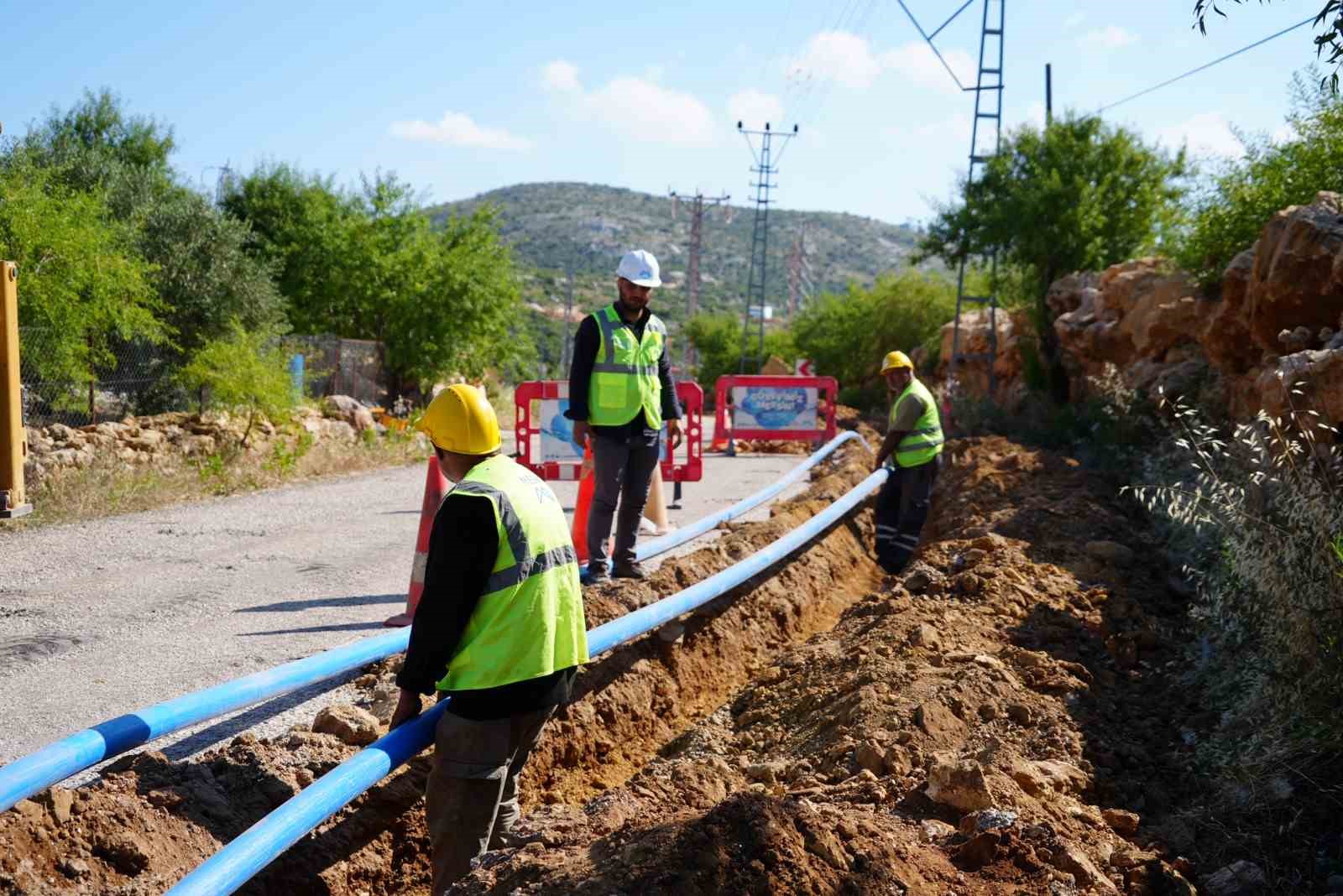 silifke-de-30-yillik-su-deposu-yenilendi-2-bin-100-metrelik-hat-tamamlandi