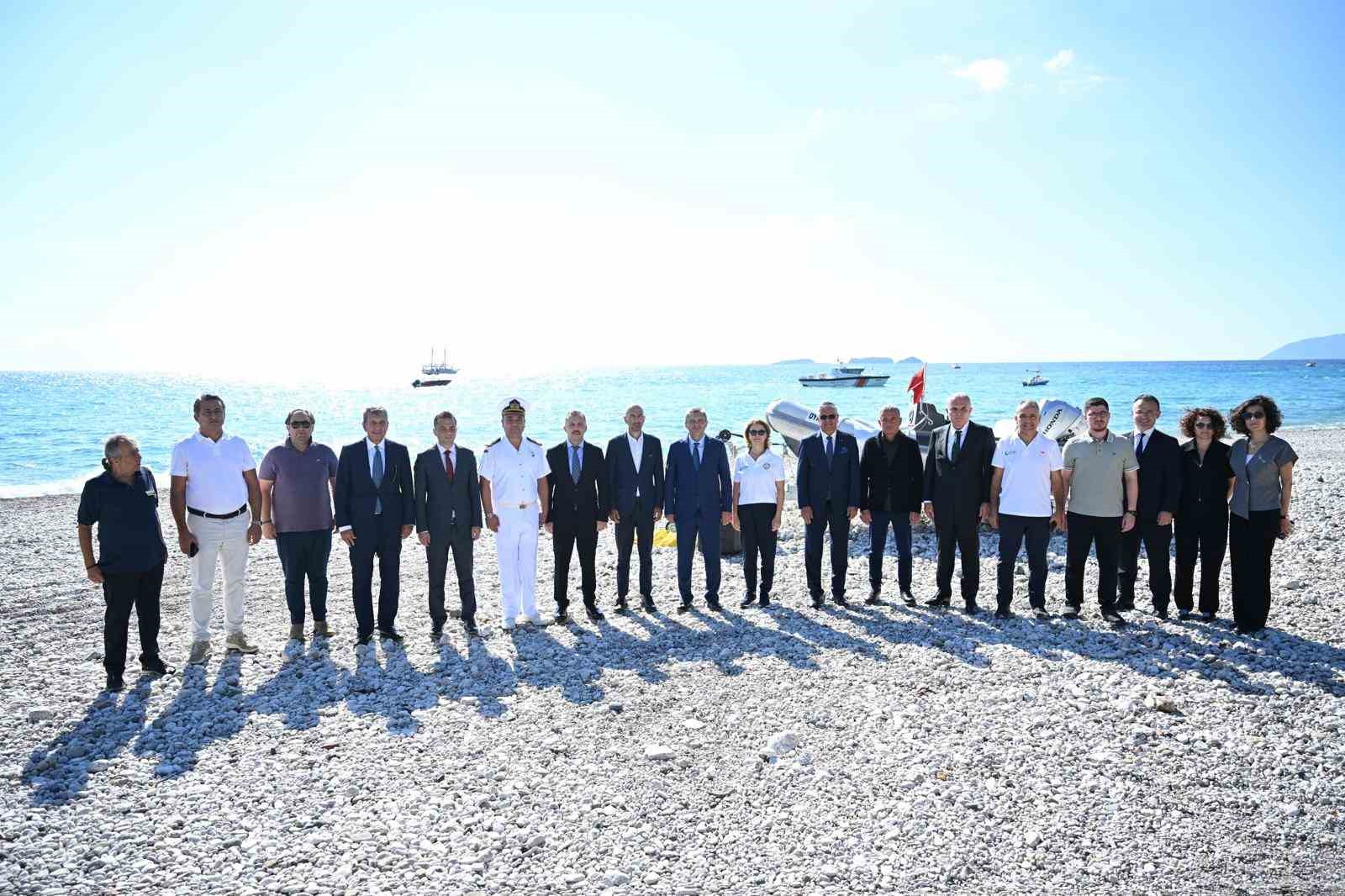 tekirova-sahili-nde-deniz-yasamini-koruma-calismalari-basladi