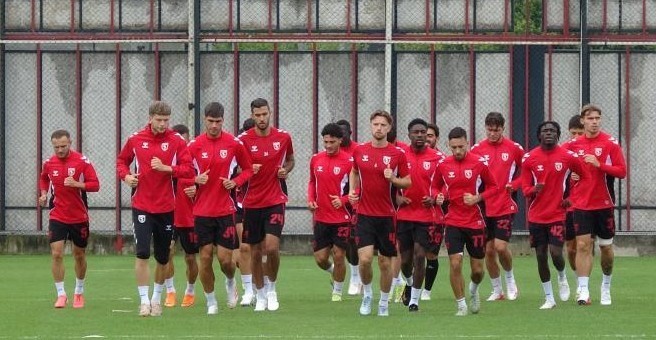 samsunspor-8-oyuncu-ile-birden-vedalasti