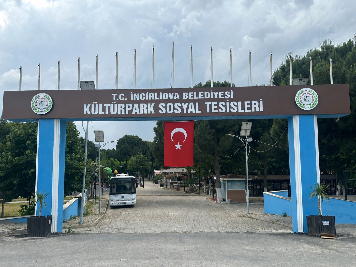 baskan-kaya-kultur-park-in-tapusu-artik-incirliova-halkinin