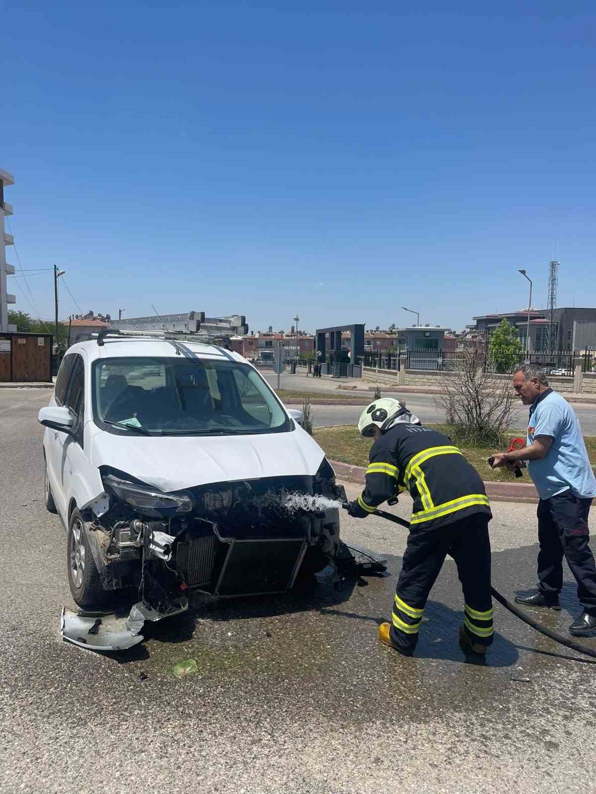 siirt-te-otomobiller-carpisti