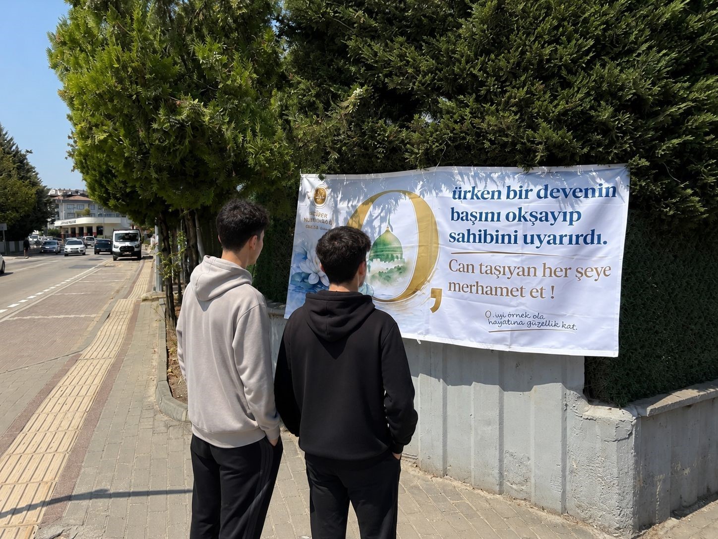 nilufer-de-guzel-ahlak-sehre-tasiniyor