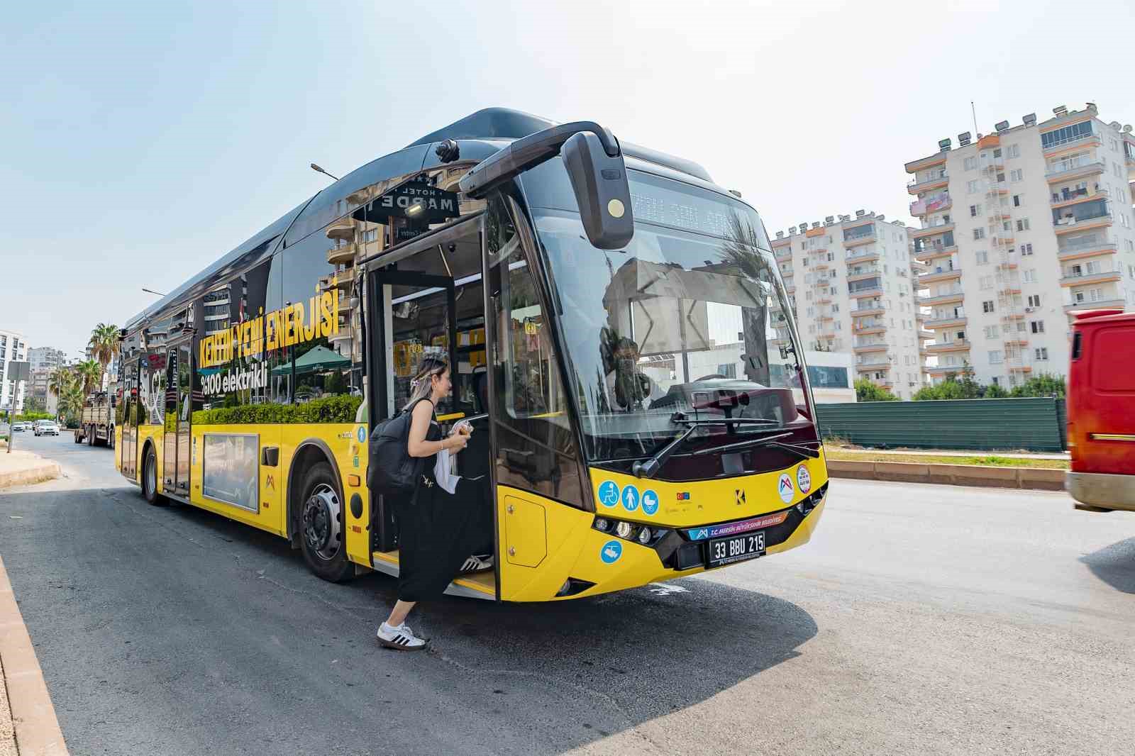 mersin-de-elektrikli-otobus-donemi-vatandaslardan-tam-not