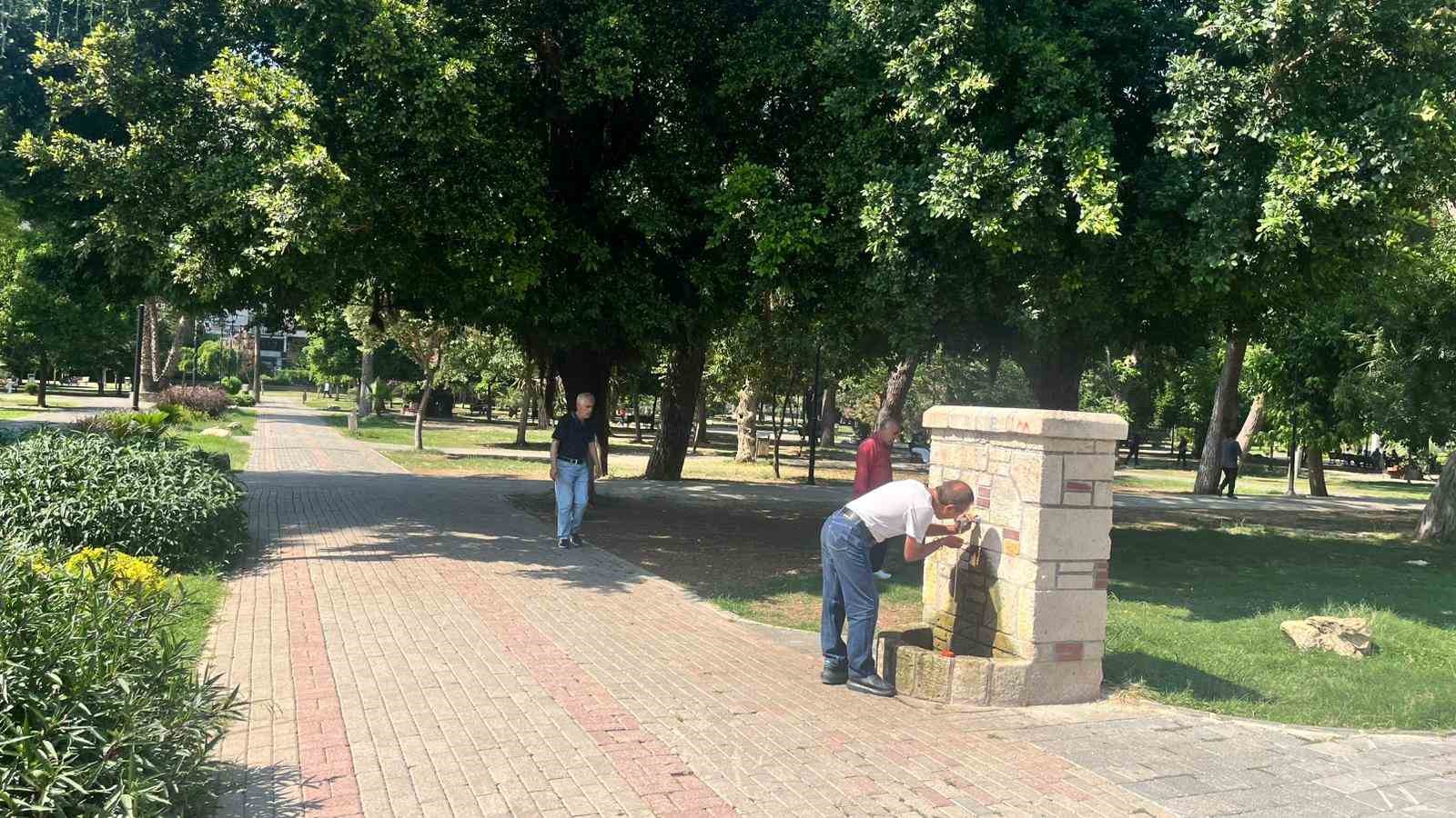 adana-da-termometreler-33-dereceyi-gosterdi