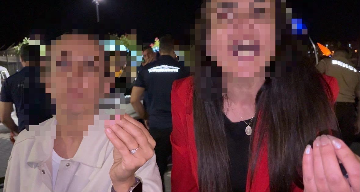 bebegini-arabada-unuttu-hincini-gazetecilerden-cikardi