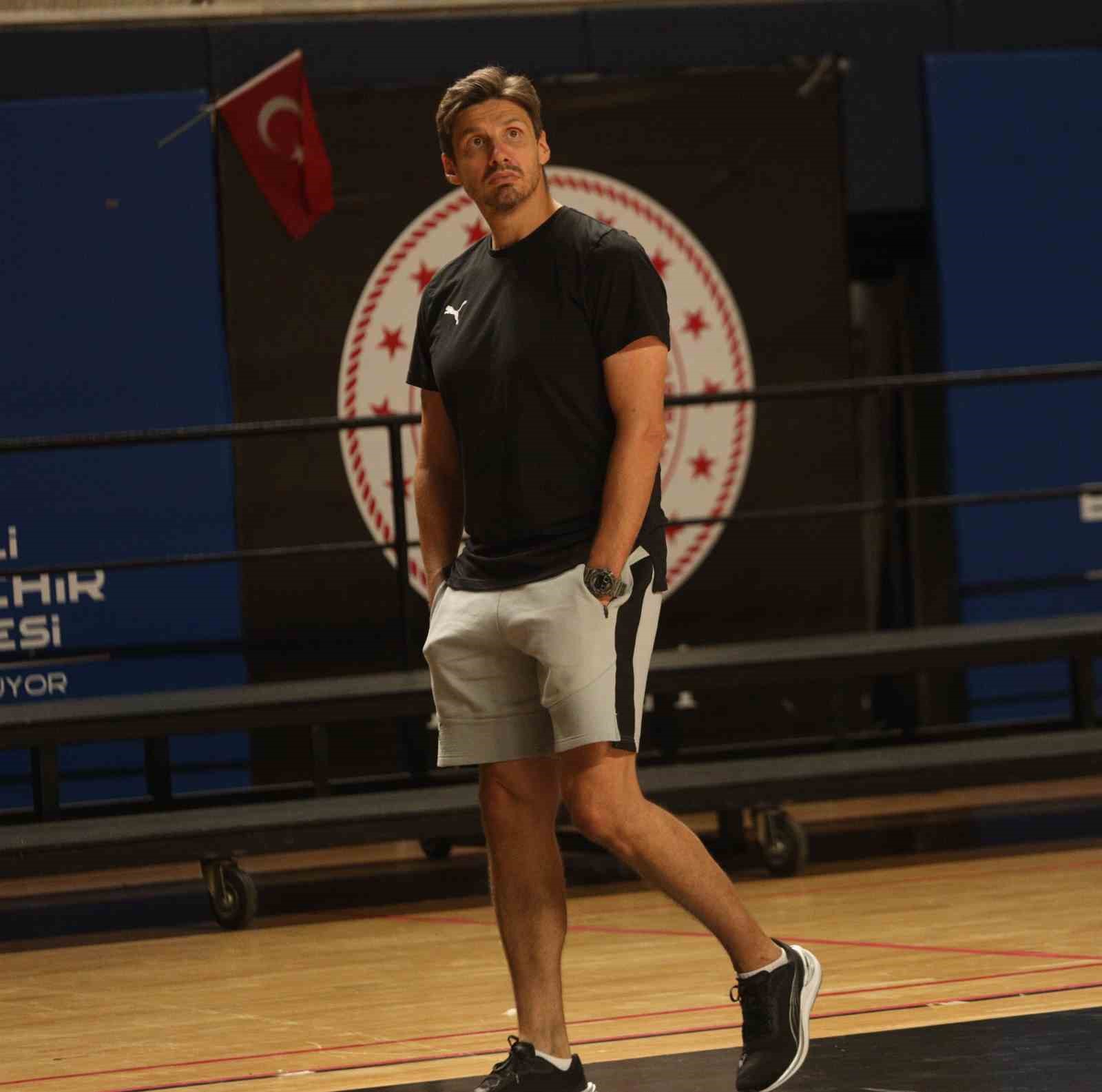 korfez-basket-sezon-acilisinda-fenerbahce-yi-agirlayacak