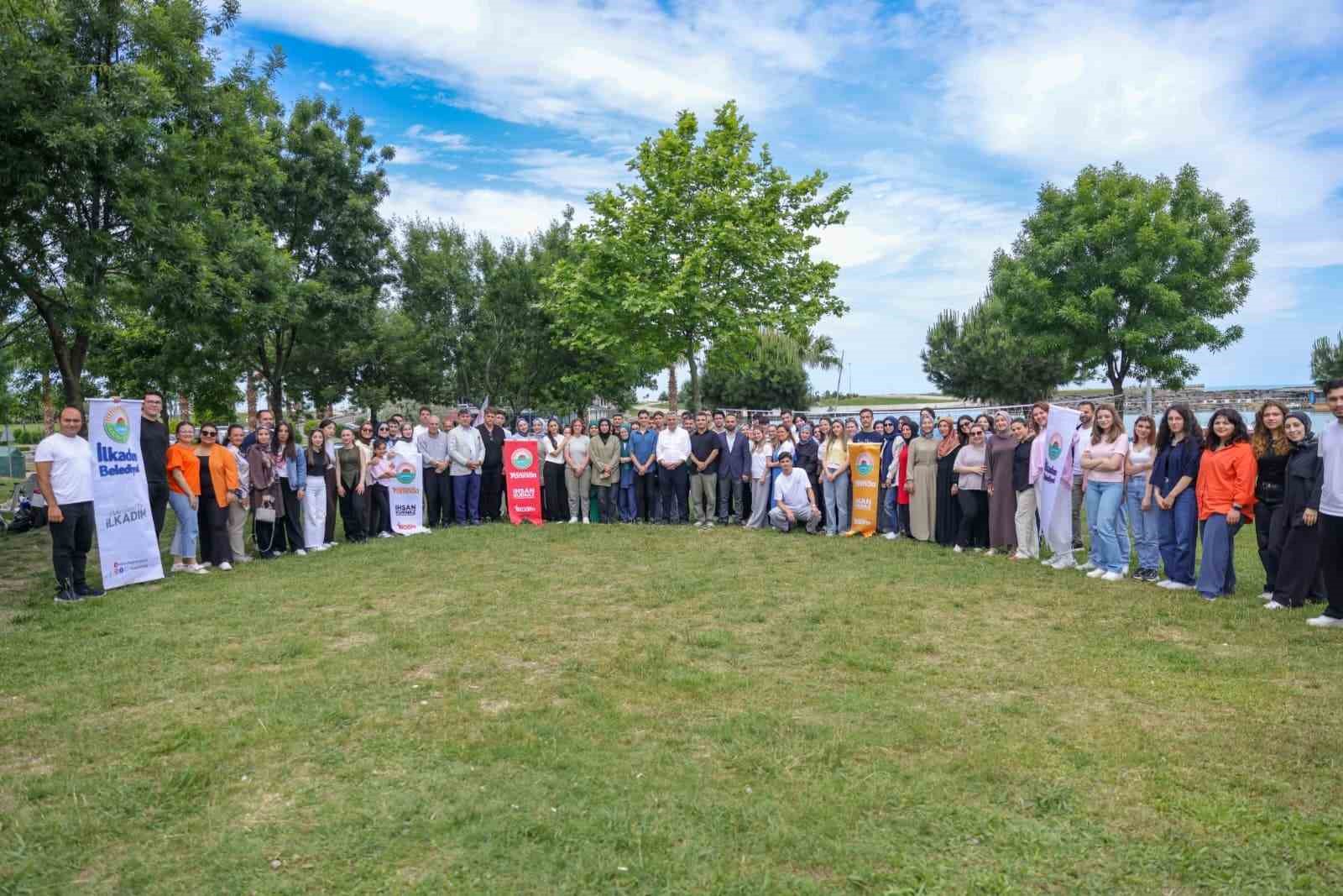 ilkem-de-yks-adaylarina-moral-piknigi