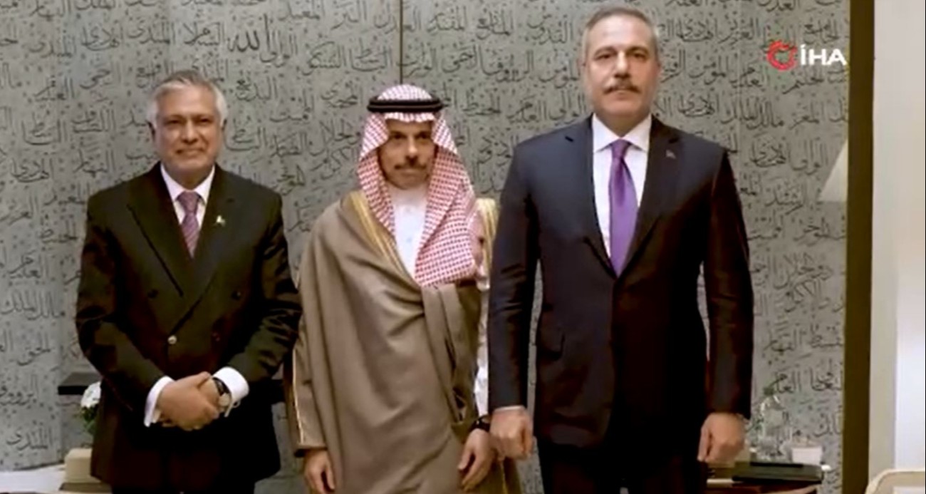 bakan-fidan-ortak-savunma-icin-mekke-anlasmasi-disisleri-bakanlari-toplantisina-katildi