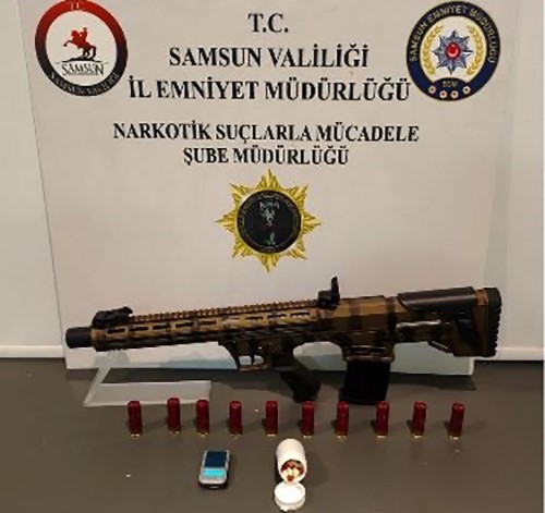 samsun-da-uyusturucu-operasyonu-5-gozalti