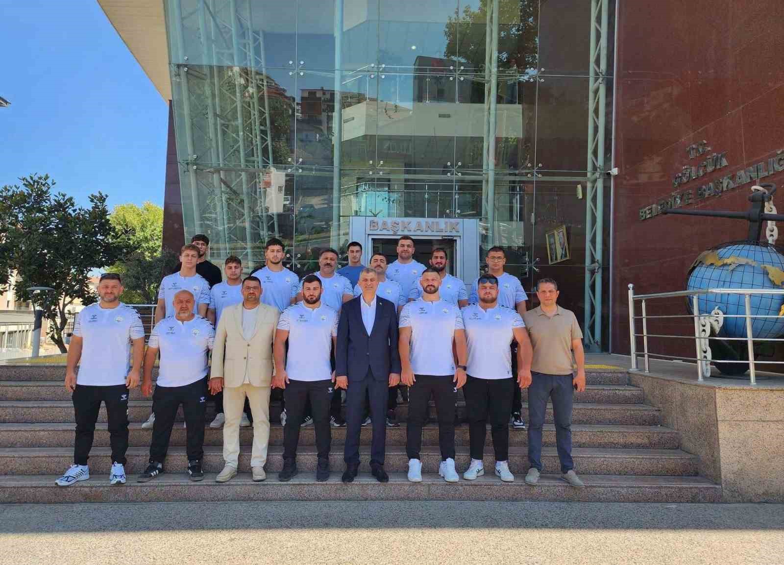 golcuk-un-pehlivanlari-kirkpinar-yolcusu