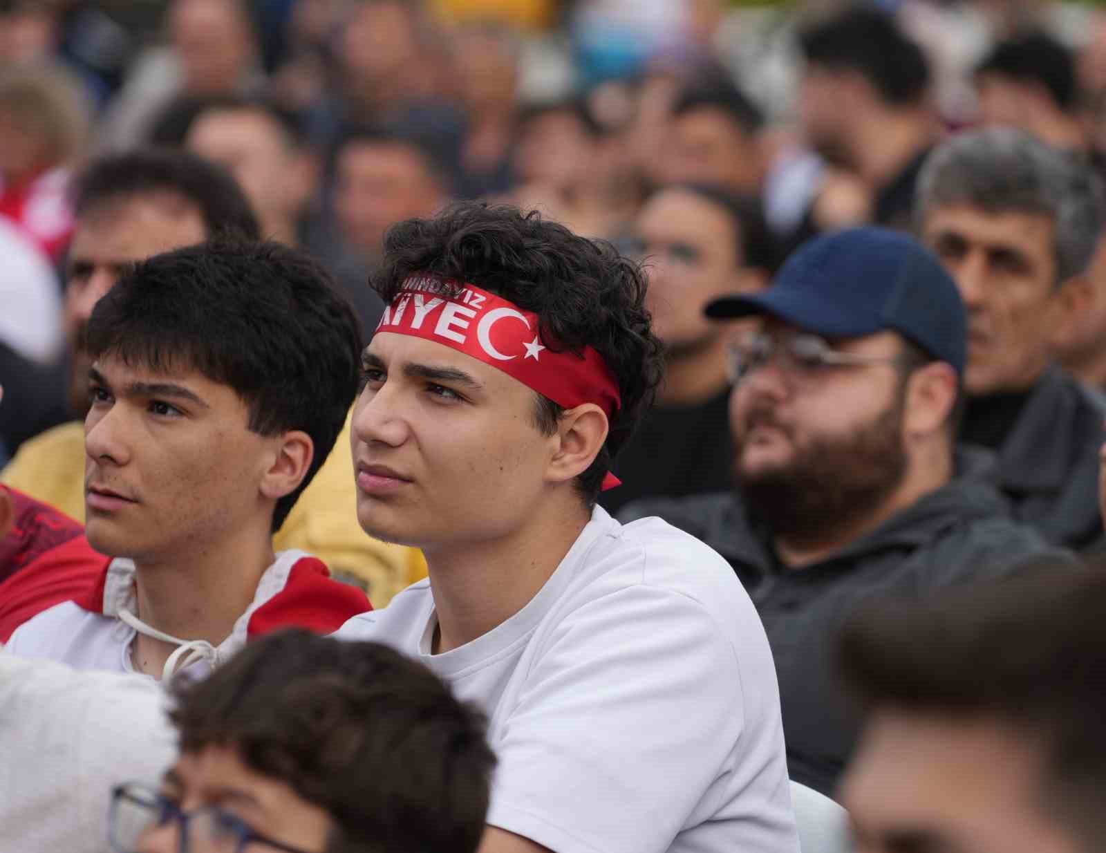 kirikkale-de-gencler-ilk-kez-dunya-kupasi-heyecani-yasadi