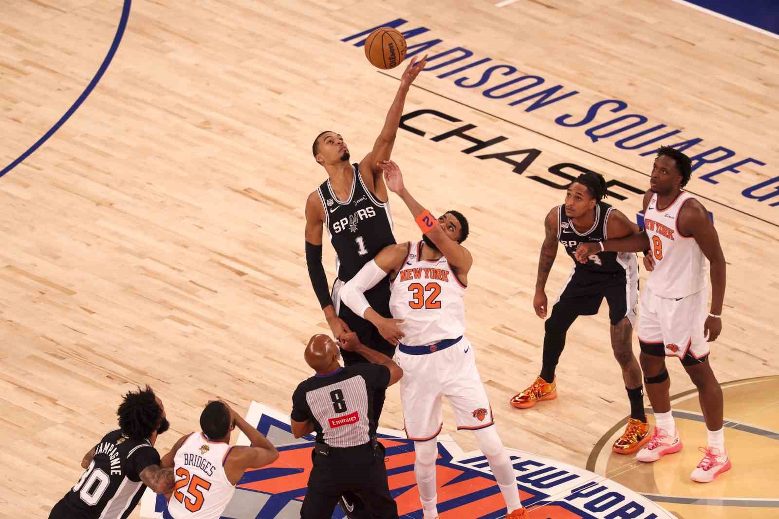 san-antonio-spurs-seride-ilk-galibiyetini-aldi