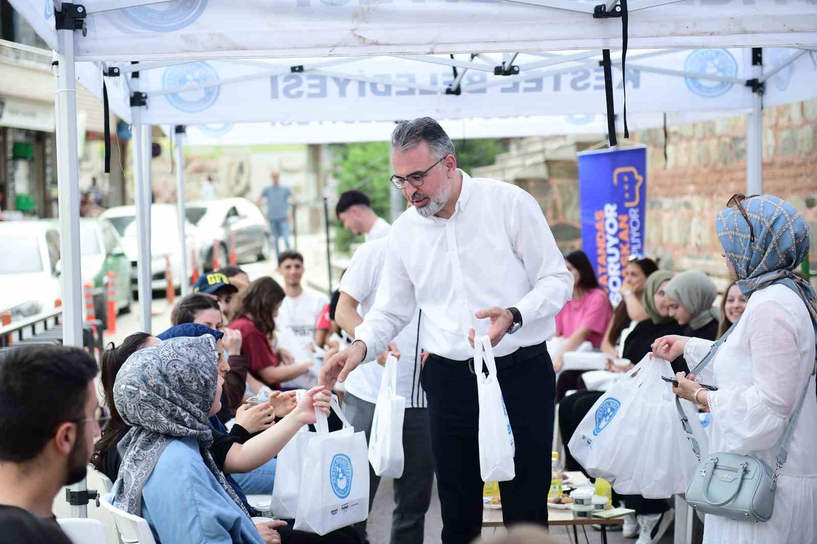 baskan-erol-gencleri-dinledi-talepler-icin-harekete-gecti