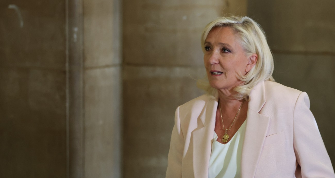 fransa-da-marine-le-pen-e-3-yil-hapis-ve-45-ay-siyasi-yasak