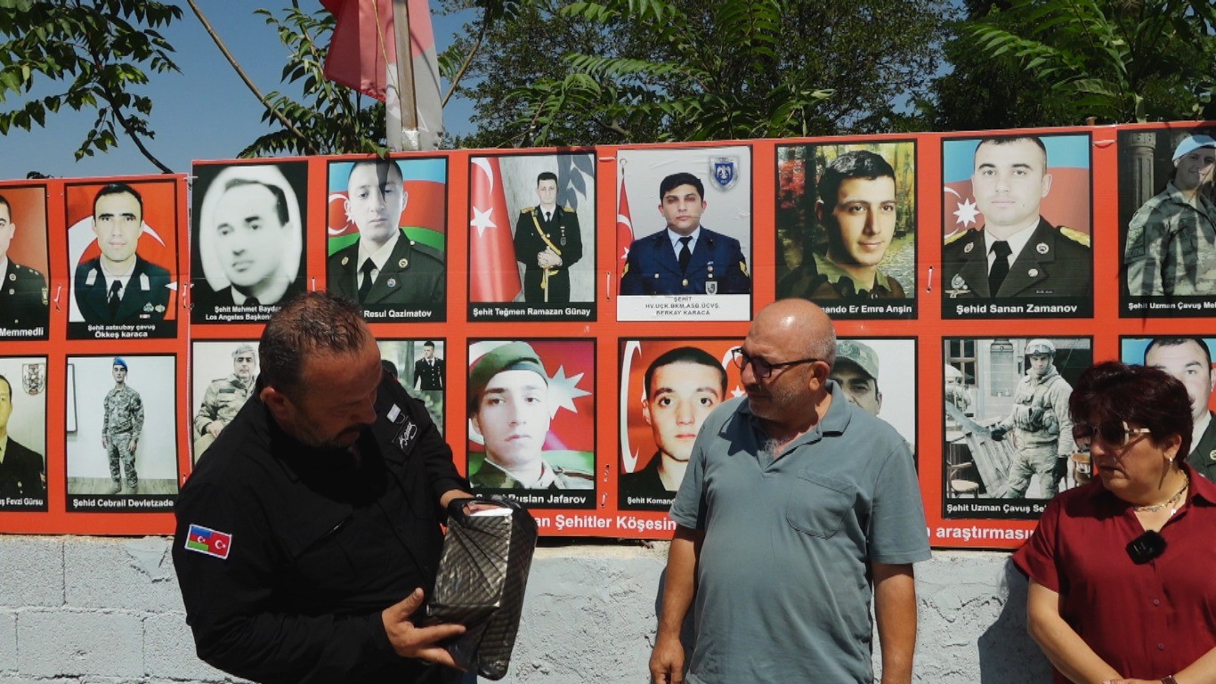 sehit-berkay-in-getiremedigi-azerbaycan-cayi-kardes-ulkeden-ailesine-gonderildi