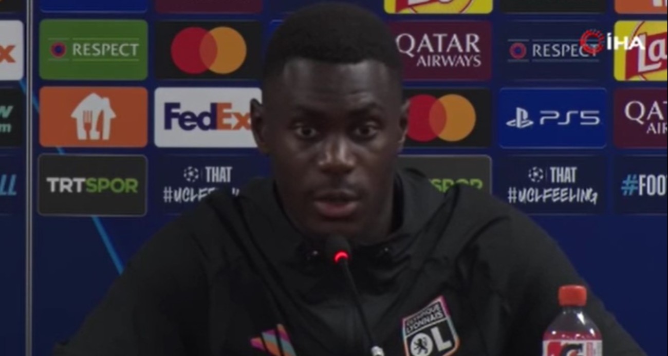 moussa-niakhate-lyon-halkini-taraftari-mutlu-etmek-istiyoruz