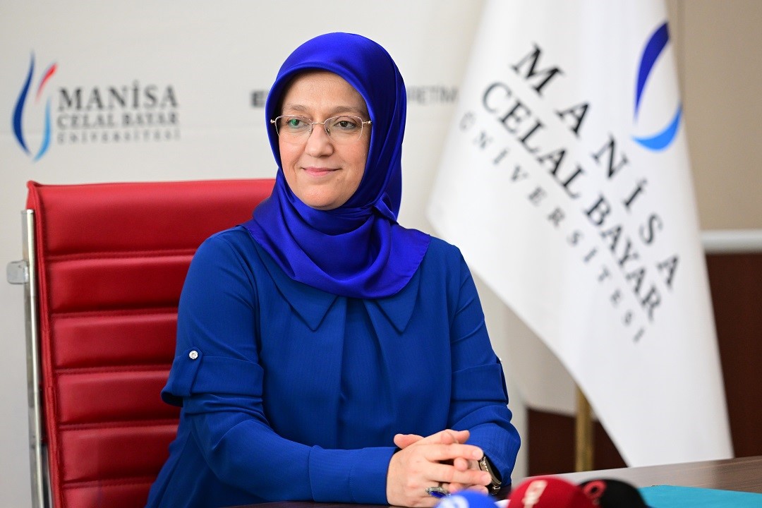 rektor-kibar-dan-yks-adaylarina-moral-mesaji