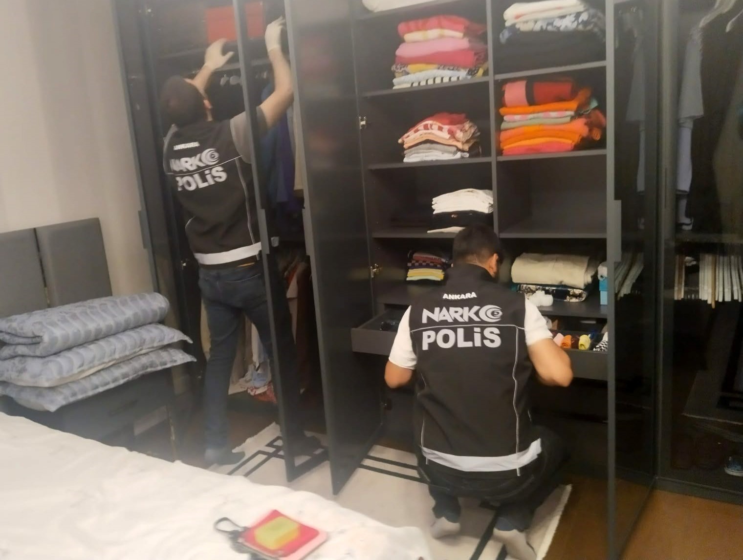 ankara-da-uyusturucu-ve-fuhus-agina-3-dalga-operasyon-15-gozalti
