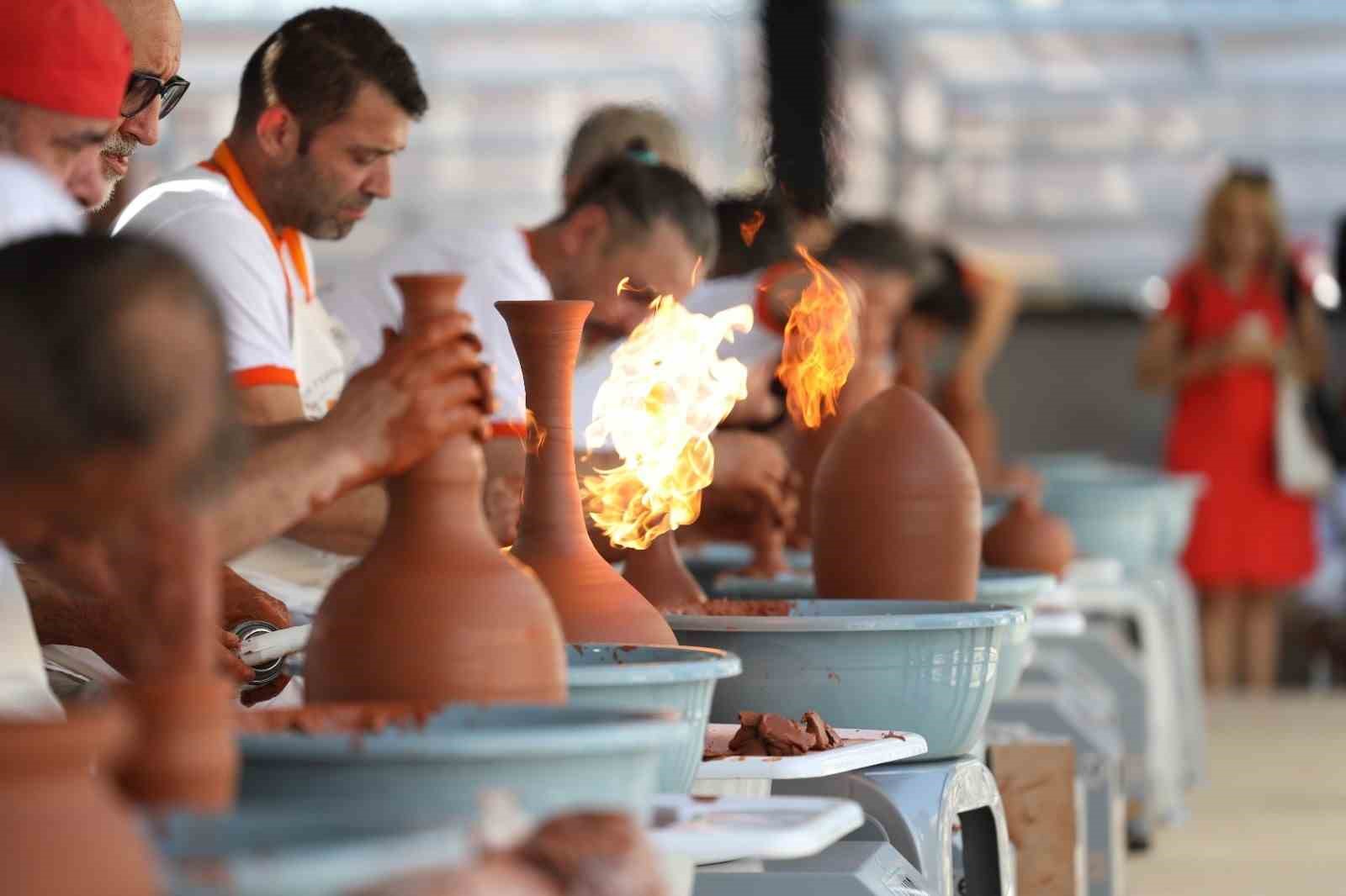 menemen-comlek-festivali-coskusu-edis-ve-nil-karaibrahimgil-ile-yasanacak
