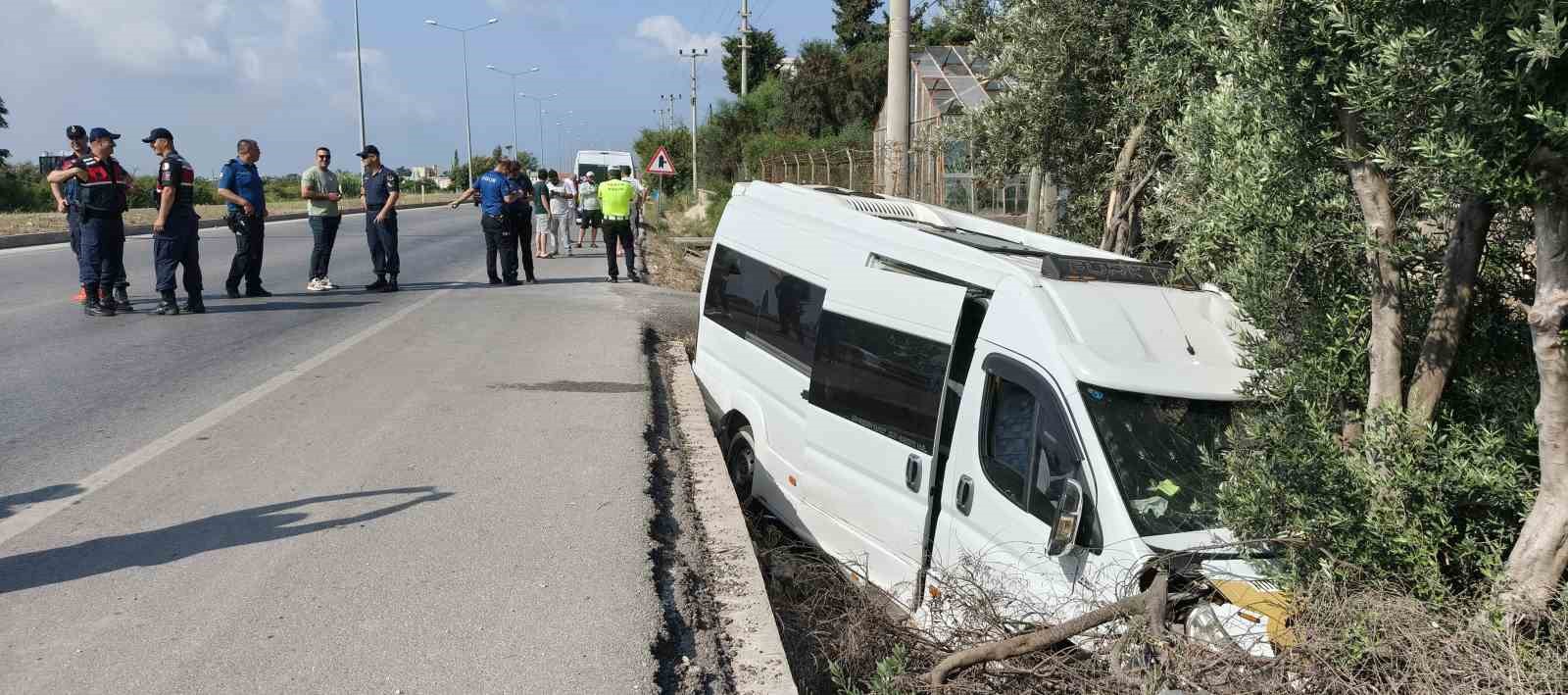 yolcu-minibusunde-dehset-anlari-kamerada-kacirdigi-minibusle-kaza-yapip-oldu