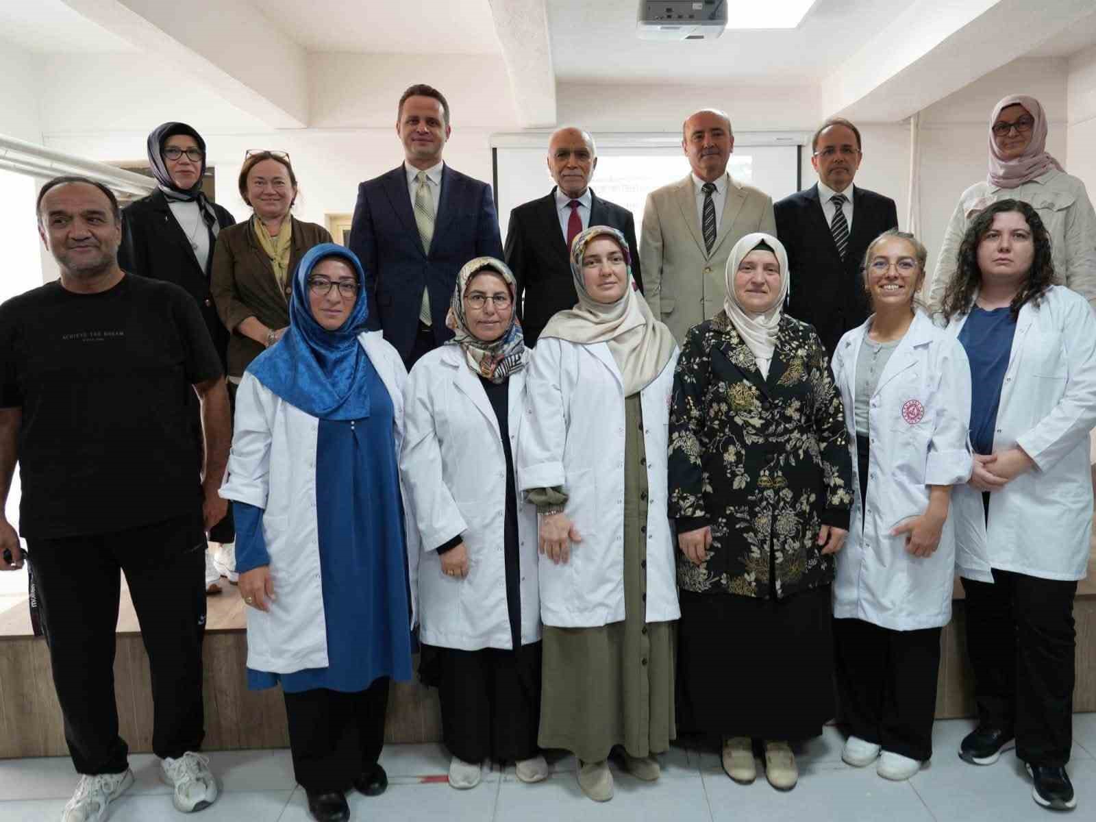 mugla-da-ogrenciler-yazar-mustafa-turan-ile-bir-araya-geldi
