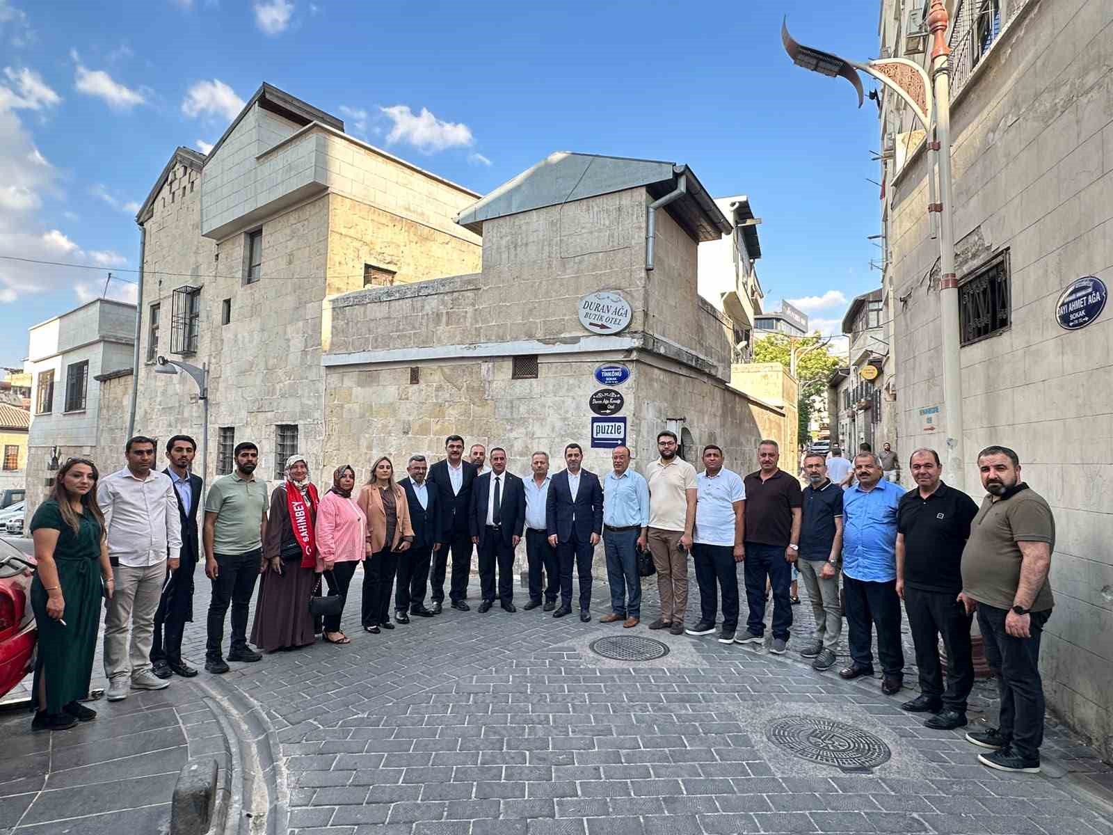 milletvekili-bozgeyik-stk-esnaf-ve-muhtarlari-ziyaret-ederek-gaziantep-in-nabzi-tuttu