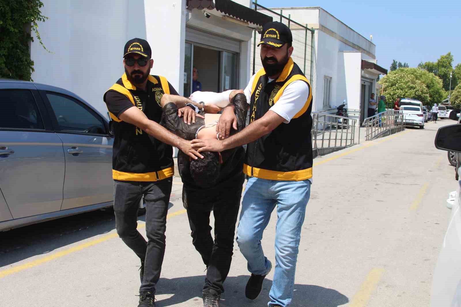 genc-kadini-evinin-onunde-bicakladi-gorunce-heyecanlandim-birden-saldirdim-pismanim