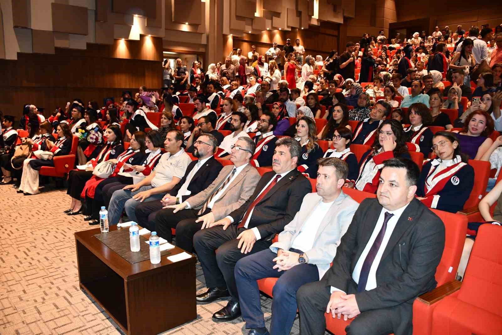 gahib-baskani-kaplan-dan-genclere-altin-ogutler