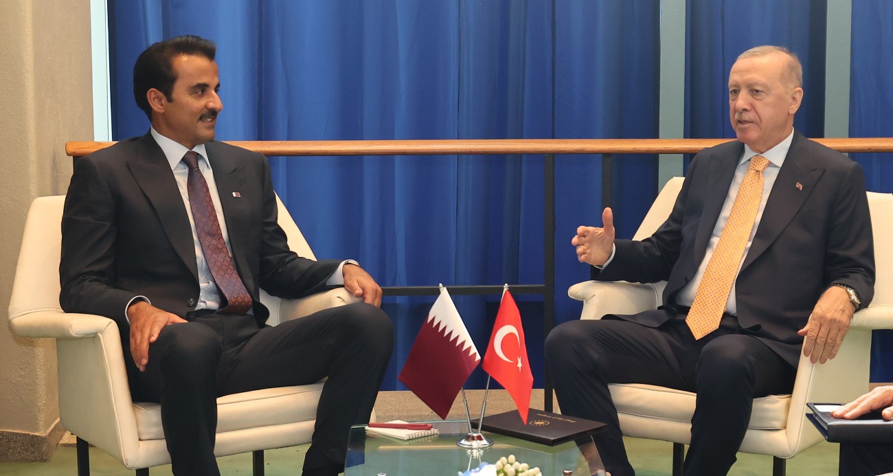 cumhurbaskani-erdogan-katar-emiri-al-thani-ile-gorustu