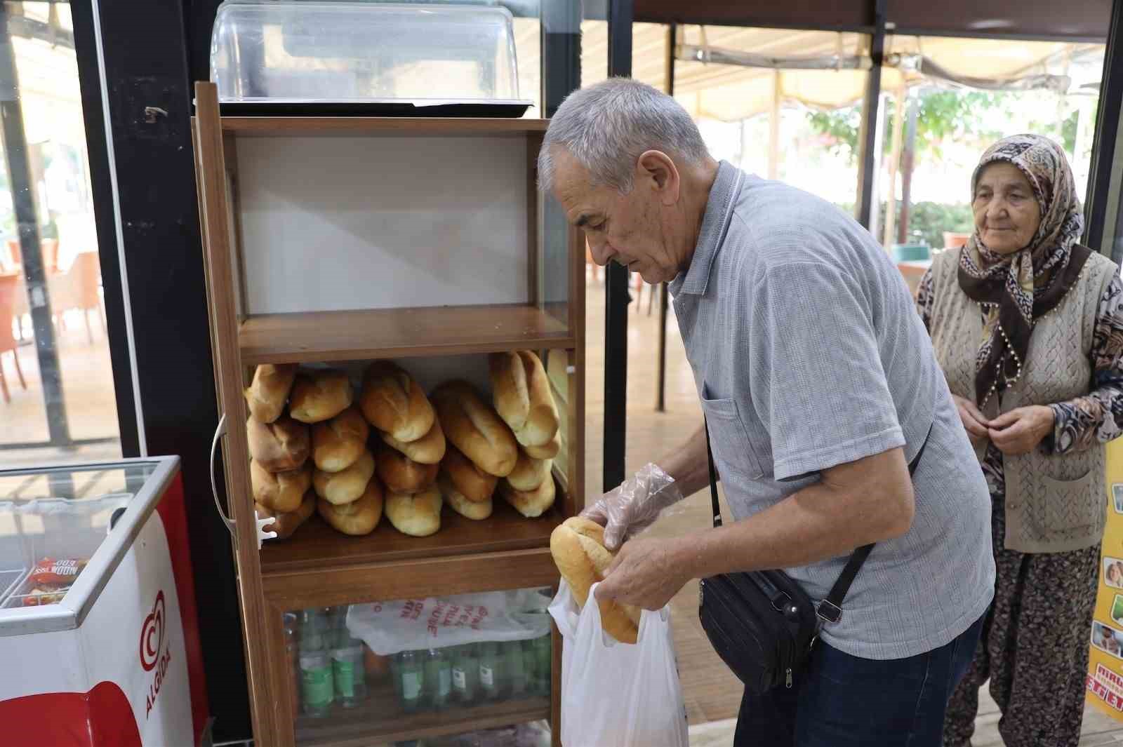 efe-ekmek-12-50-tl-den-sofralara-ulasiyor