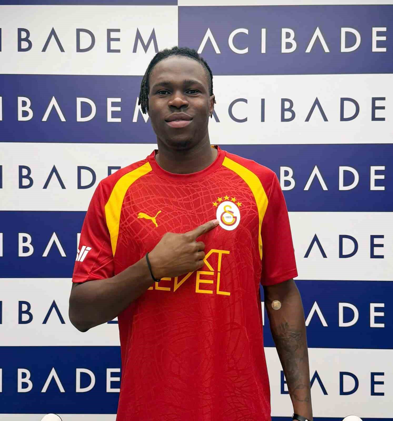 galatasarayli-futbolcular-saglik-kontrolunden-gecti