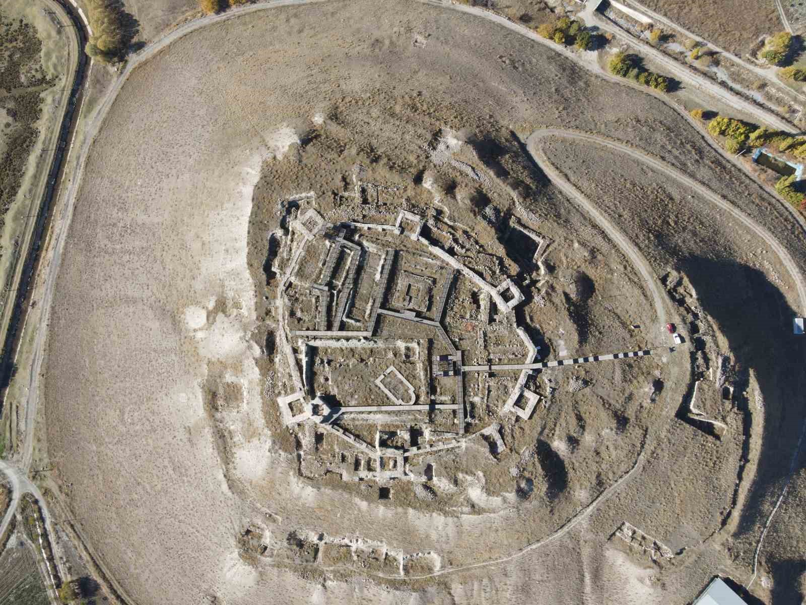 altintepe-kalesi-gecmisin-izlerini-bugune-tasiyor