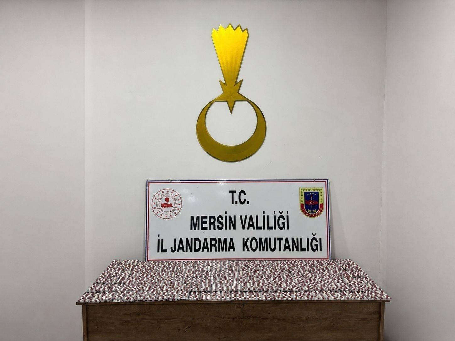 mersin-de-7-bin-256-sentetik-hap-ele-gecirildi-1-tutuklama