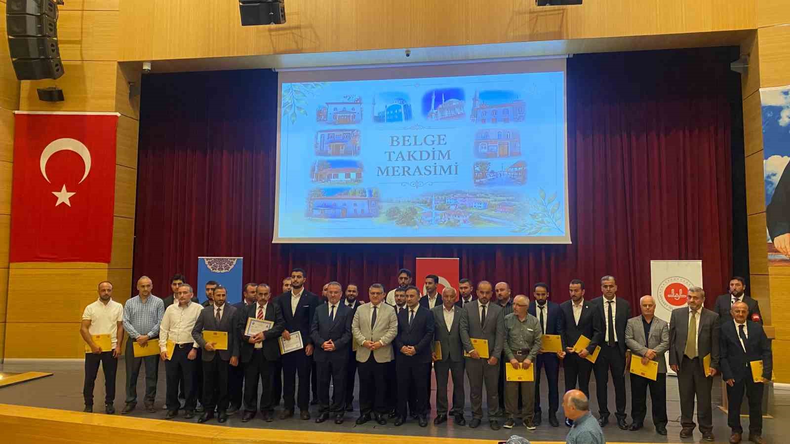 sinop-ta-ornek-cami-bahcelerine-basari-belgesi